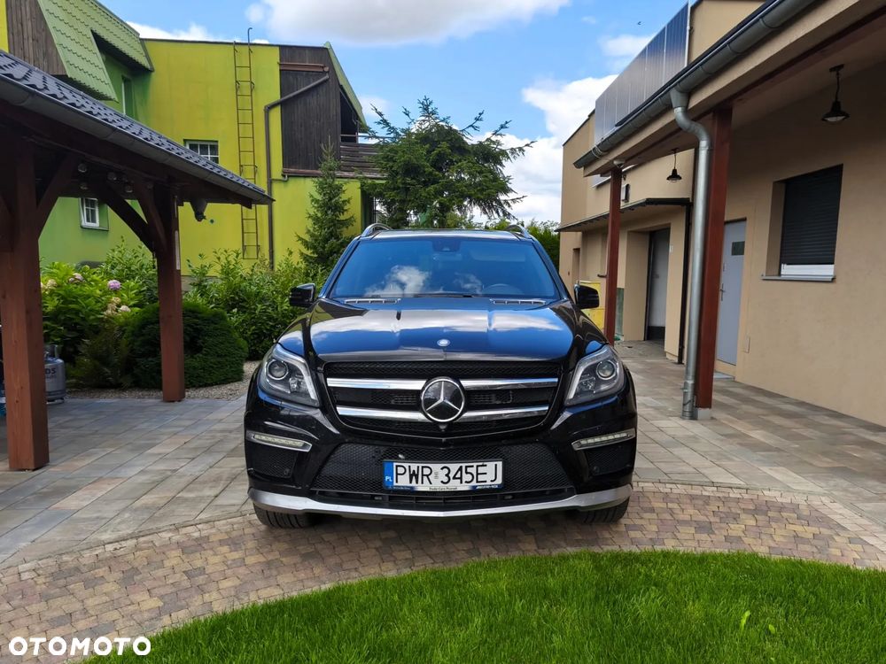 Mercedes-Benz GL 63 AMG - 9