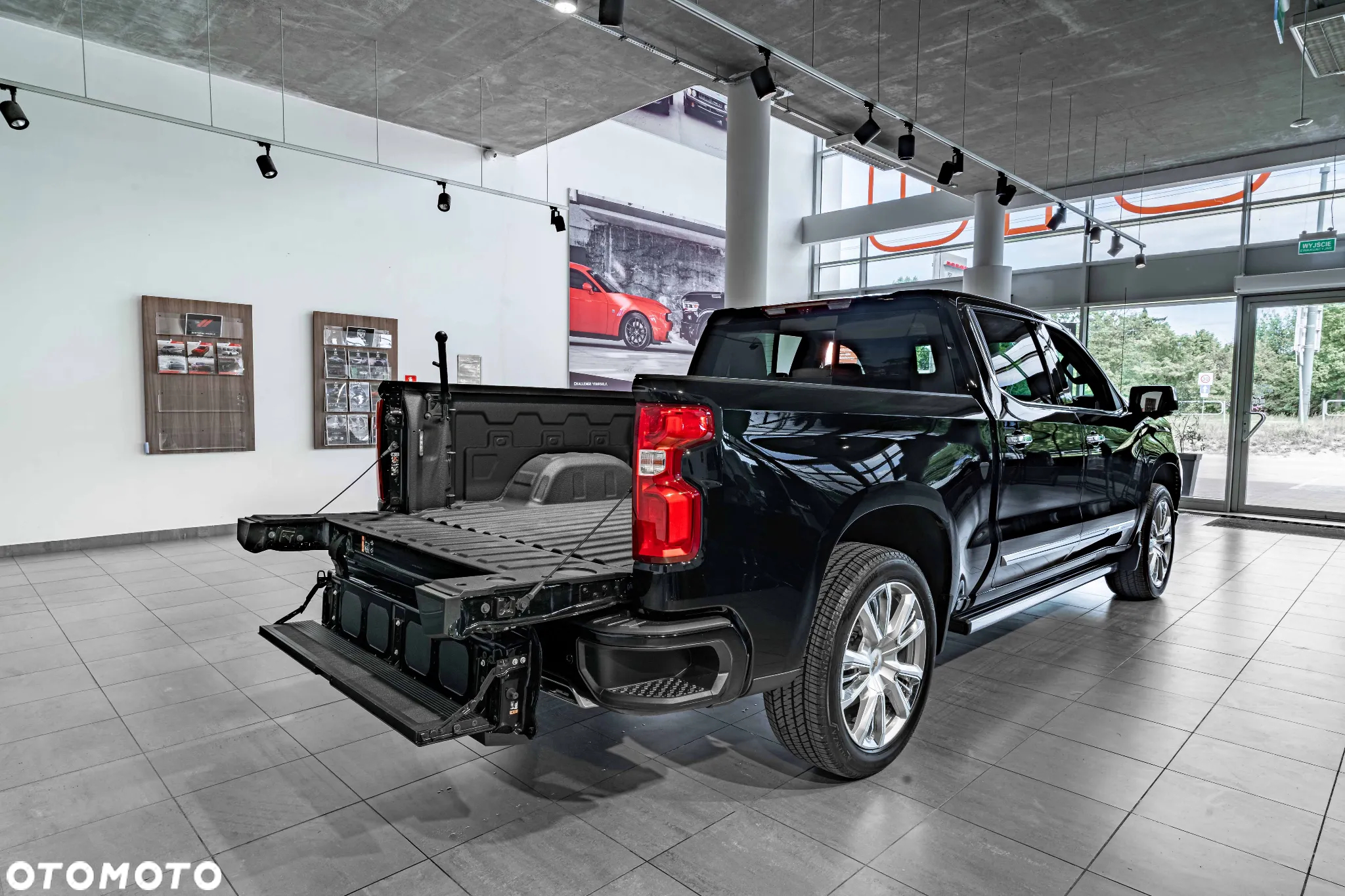 Chevrolet Silverado - 9