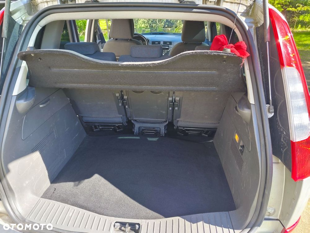 Ford Focus C-Max 1.6 TDCi DPF Ghia - 9