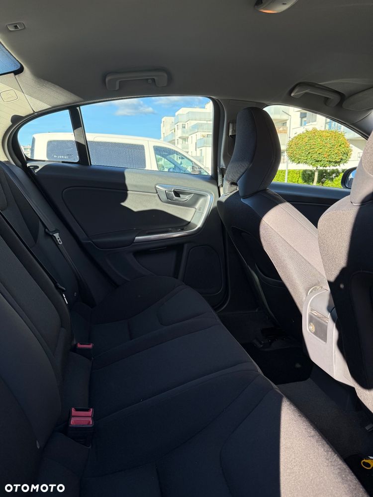 Volvo S60 - 10