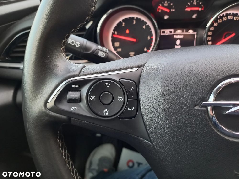 Opel Insignia 2.0 CDTI automatik Business Edition - 24