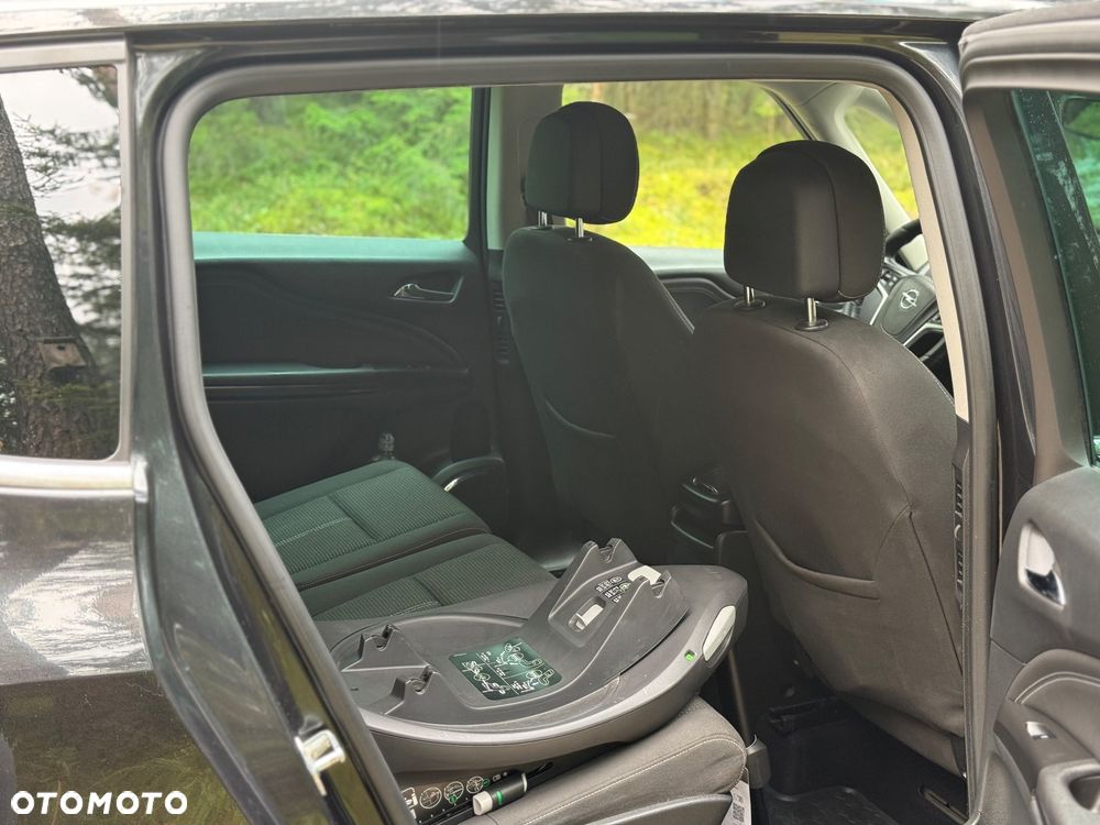 Opel Zafira - 29