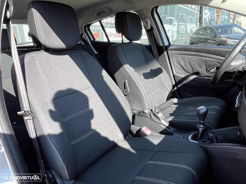 Renault Mégane 1.5 dCi Confort SS - 29