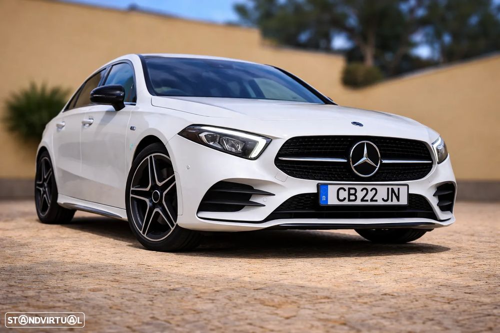 Mercedes-Benz A 250 e 8G-DCT AMG Line Advanced Plus - 1