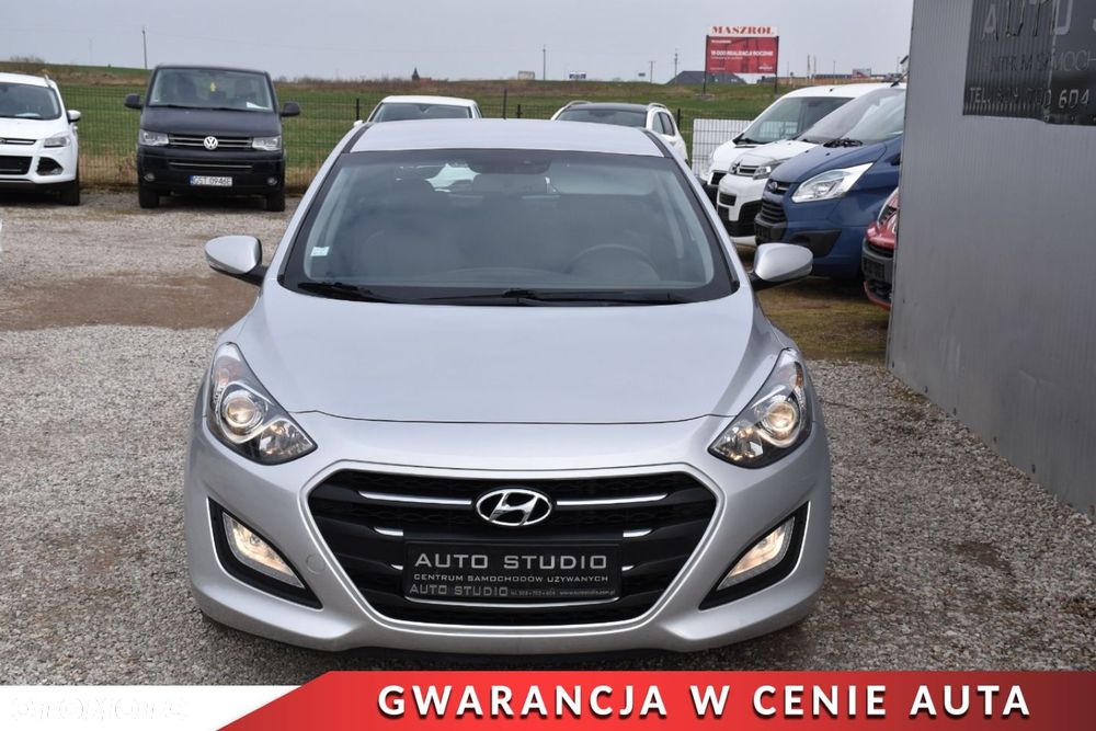 Hyundai i30 1.6 CRDi Fifa World Cup Edition - 27