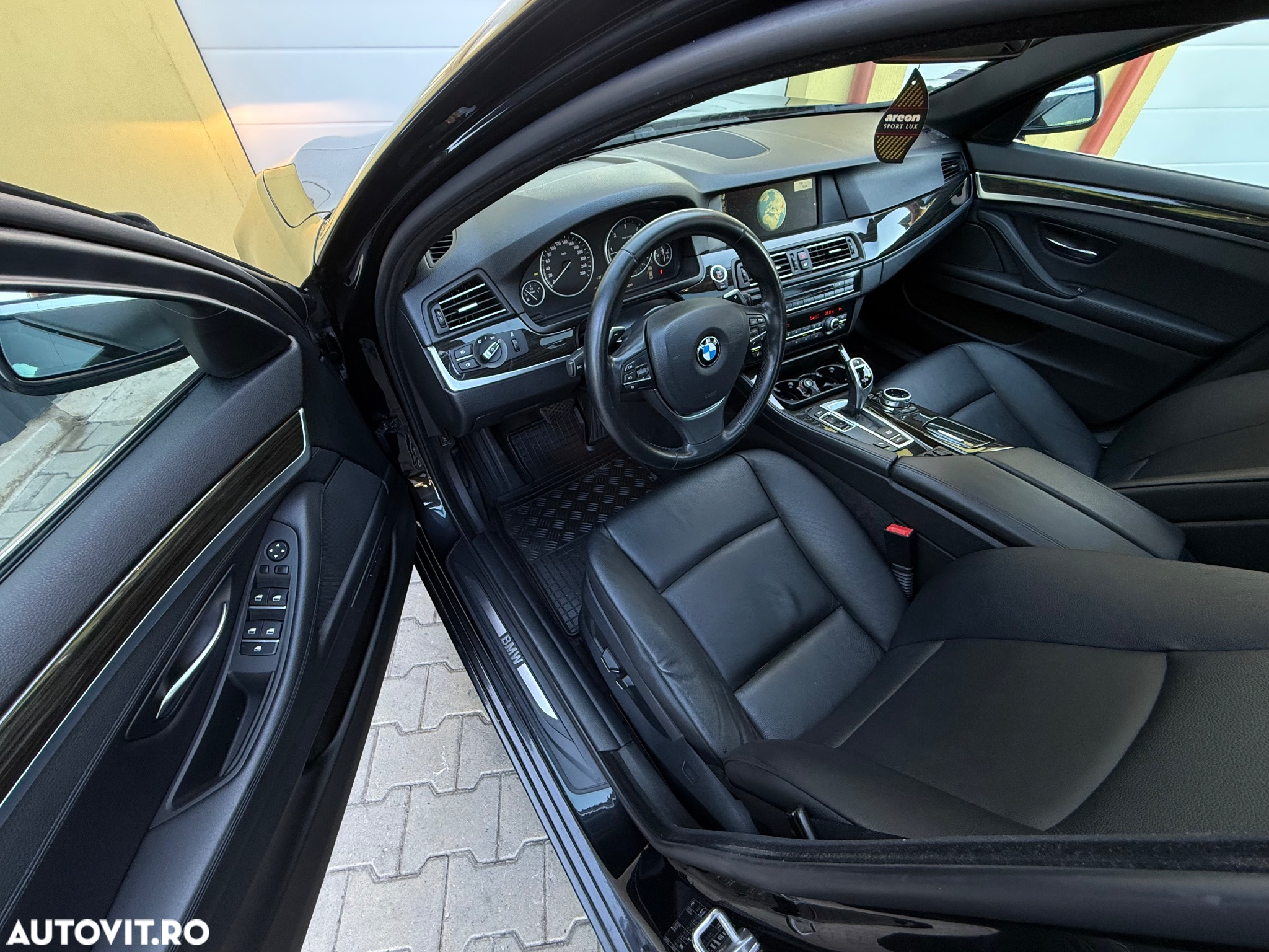 BMW Seria 5 520d Aut. - 15