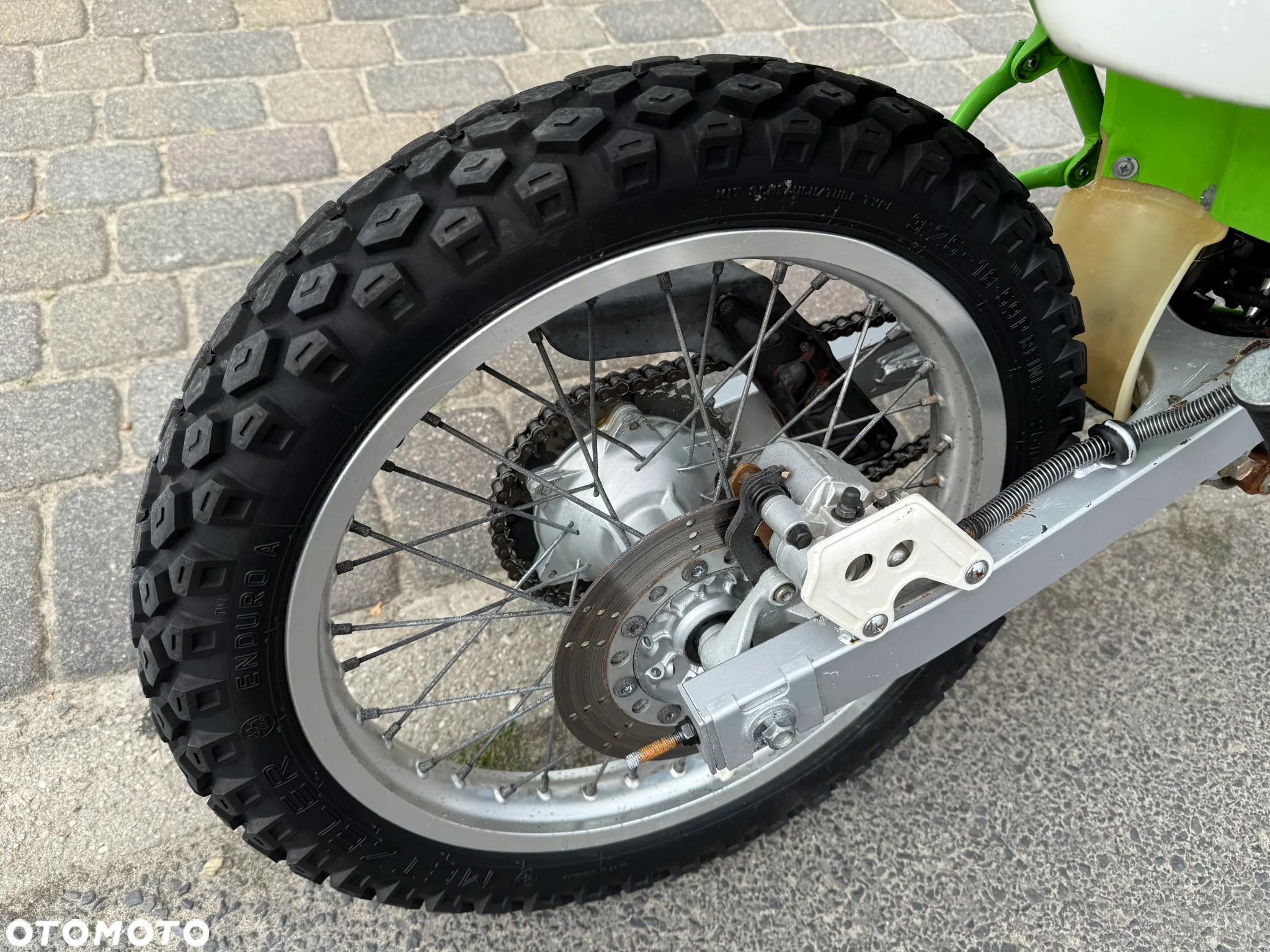 Kawasaki FX - 18