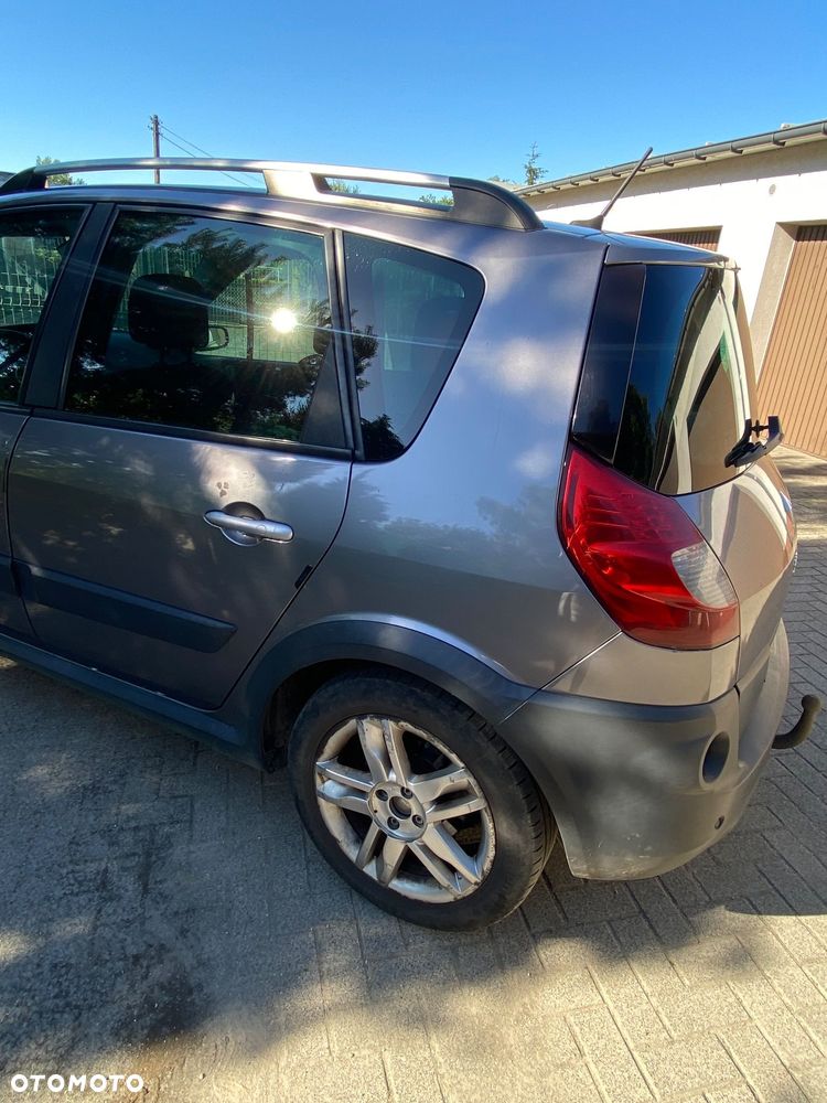 Renault Scenic 1.9 dCi FAP Conquest - 6