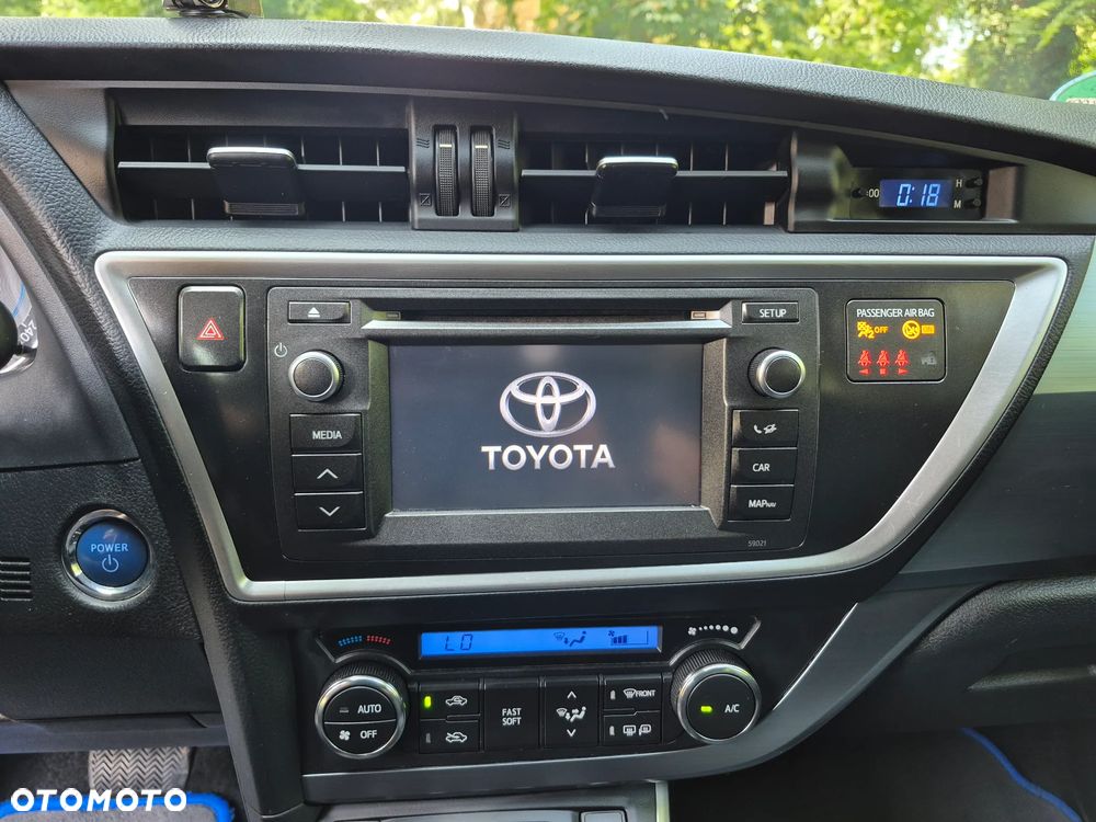Toyota Auris - 19