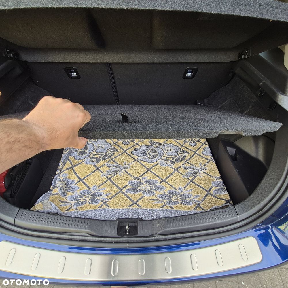 Toyota Auris - 12