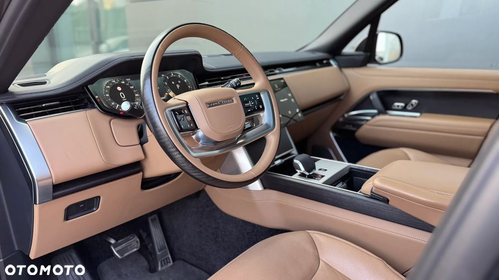 Land Rover Range Rover 4.4 V8 P535 LWB Autobiography - 8