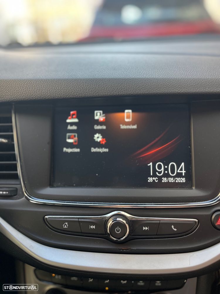 Opel Astra Sports Tourer - 12