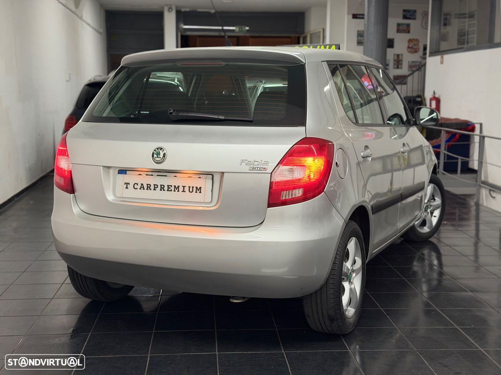 Skoda Fabia 1.2 HTP Sport - 8