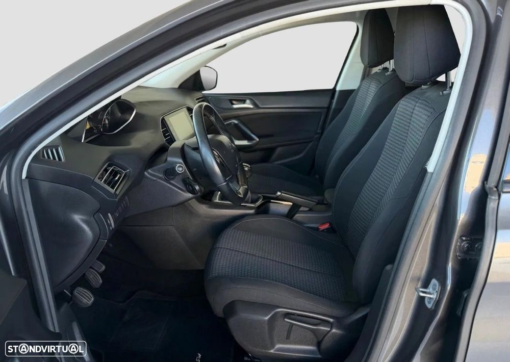 Peugeot 308 SW 1.2 PureTech Active - 11
