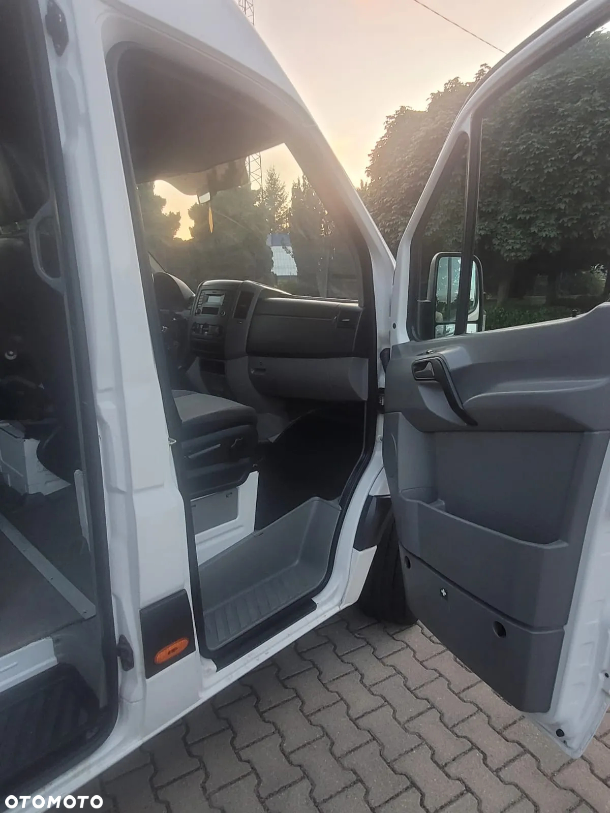 Volkswagen Crafter - 13