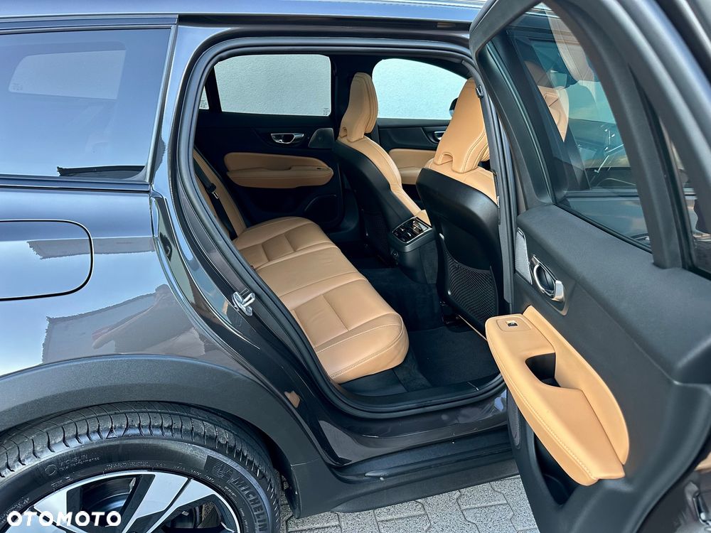 Volvo V60 ver-b4-d-awd-ultimate - 28