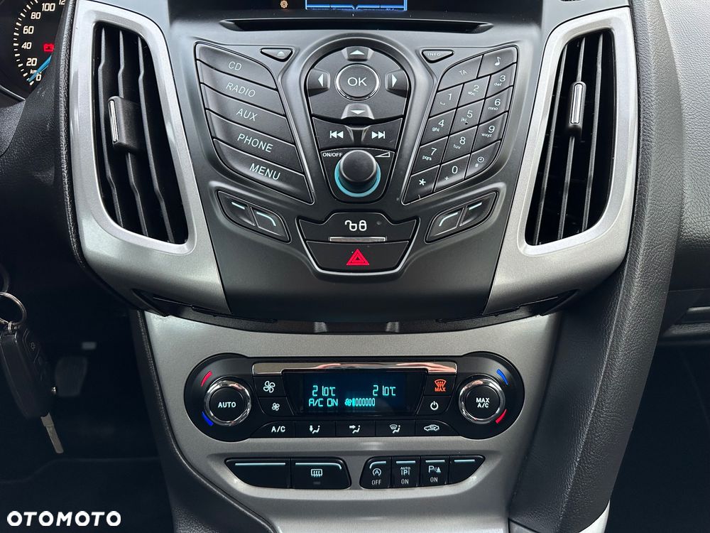 Ford Focus 1.0 EcoBoost Titanium - 22