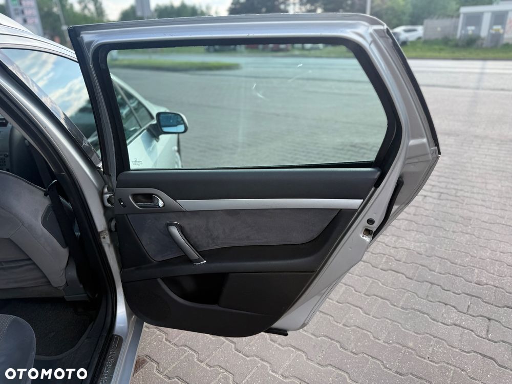 Peugeot 407 HDi 135 Premium - 18