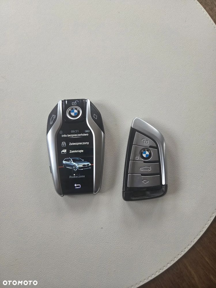 BMW Seria 5 520d xDrive Touring - 17