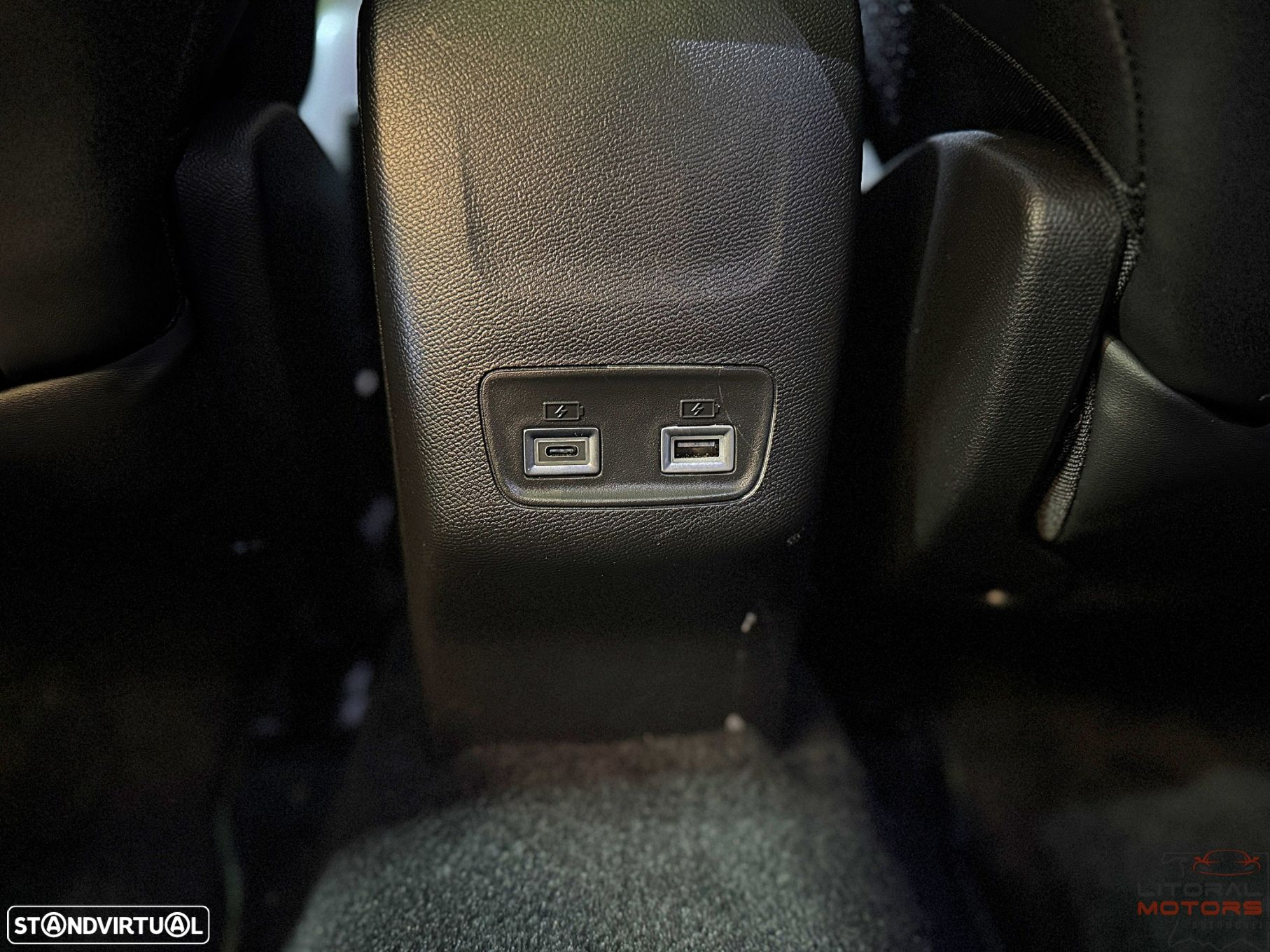 Peugeot 2008 1.2 PureTech GT EAT8 - 38