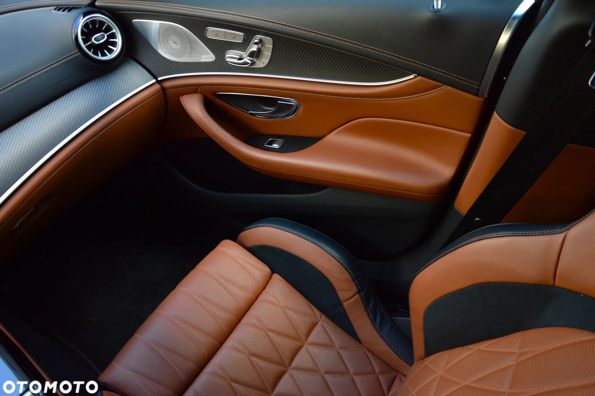 Mercedes-Benz AMG GT 63 S E 4-Matic+ - 32