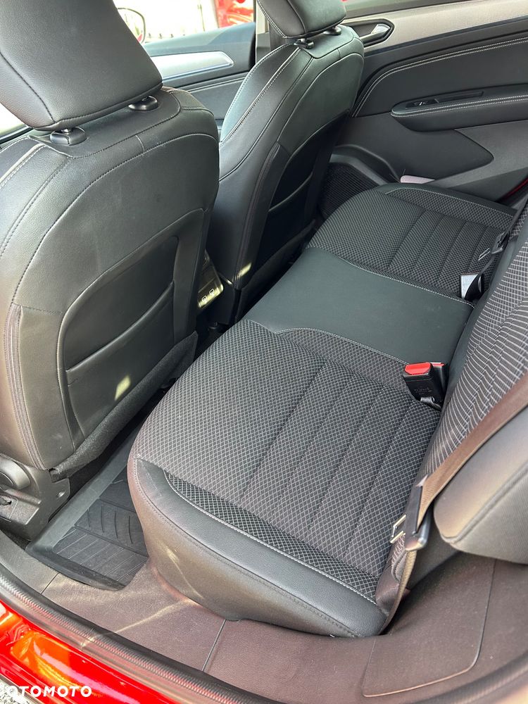 Renault Arkana 1.6 E-TECH Intens MMT - 27