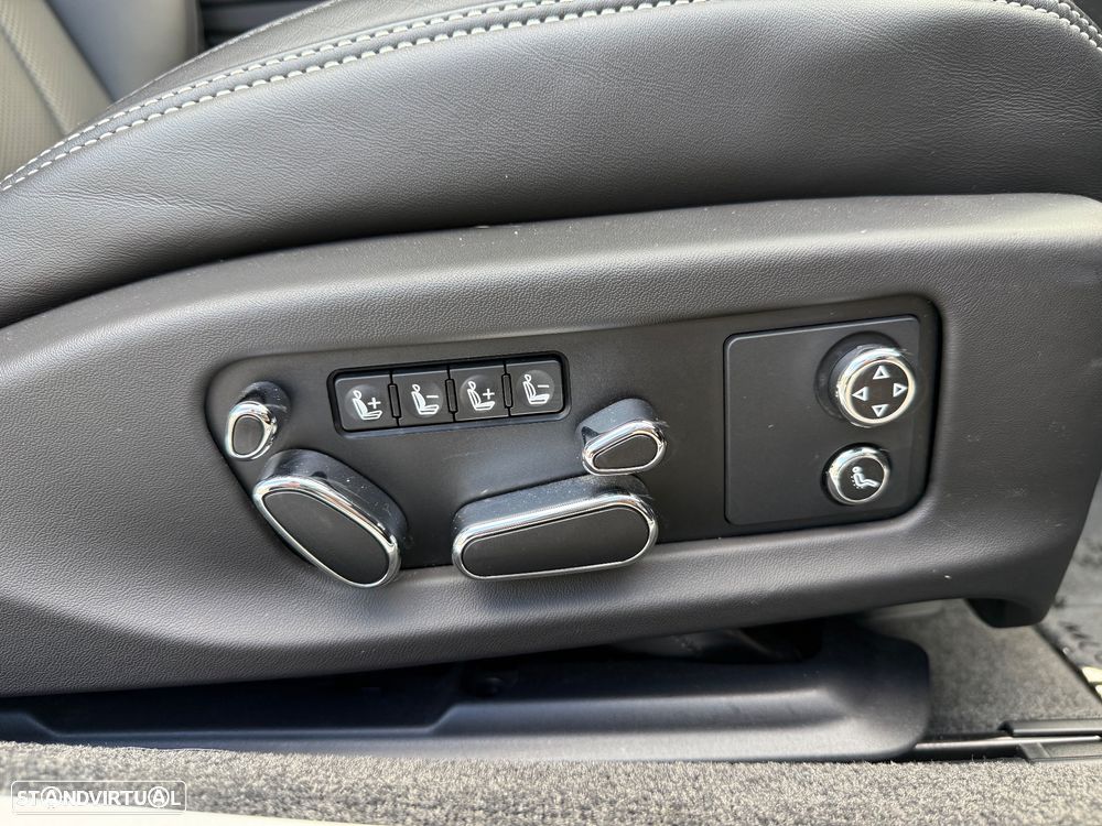 Bentley Continental V8 S - 29