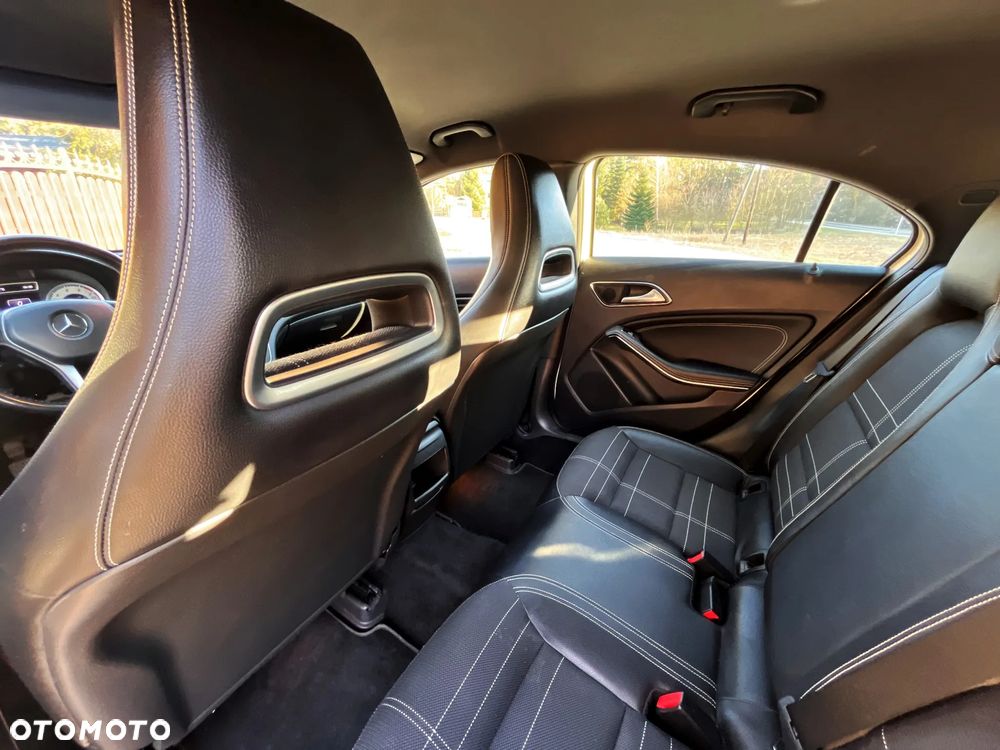 Mercedes-Benz Klasa A 180 BlueEfficiency Edition Style - 30