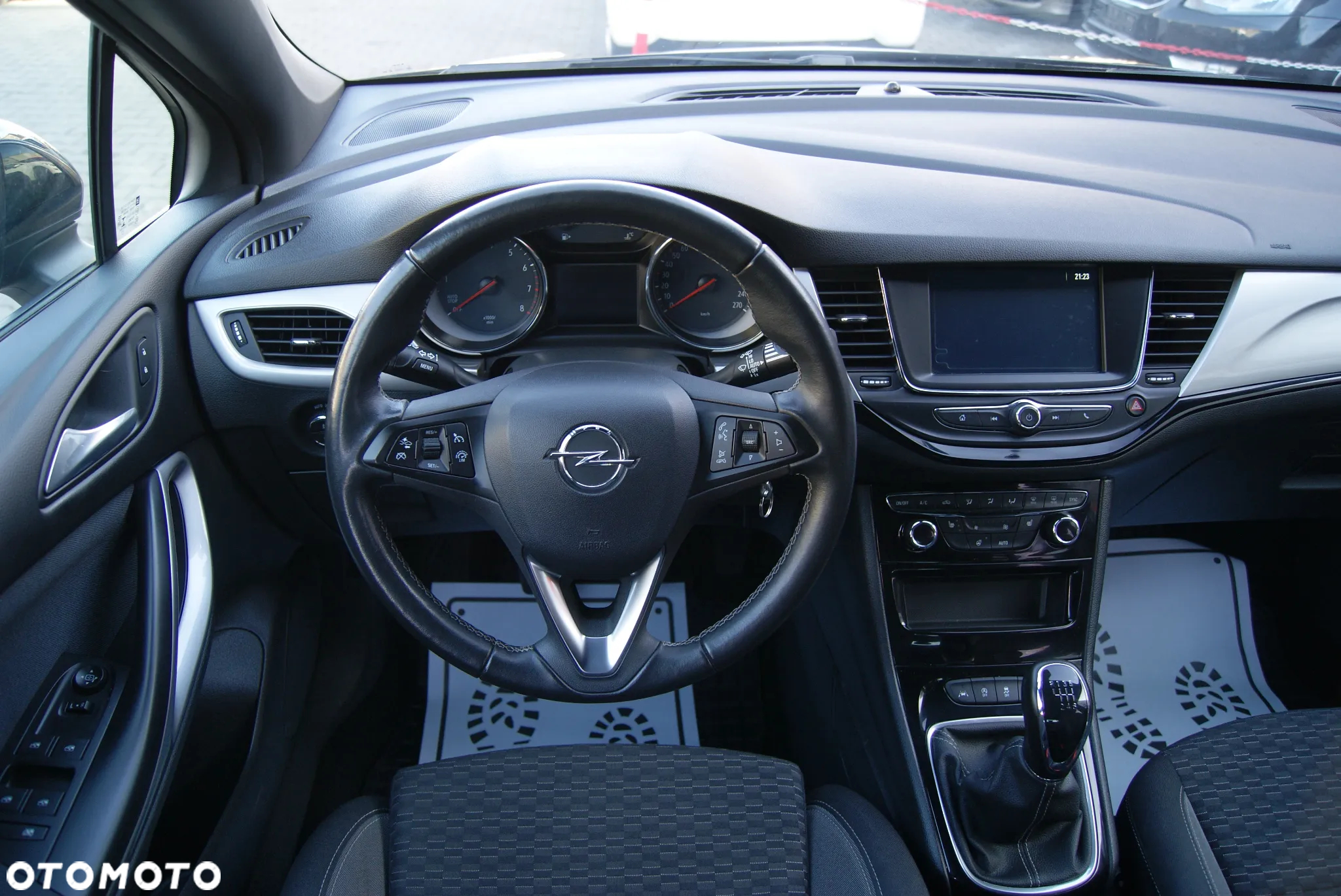 Opel Astra V 1.2 T GS Line S&S - 13