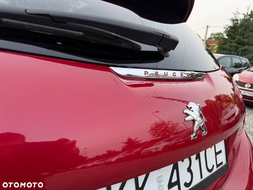 Peugeot 208 GTI 200 THP - 16