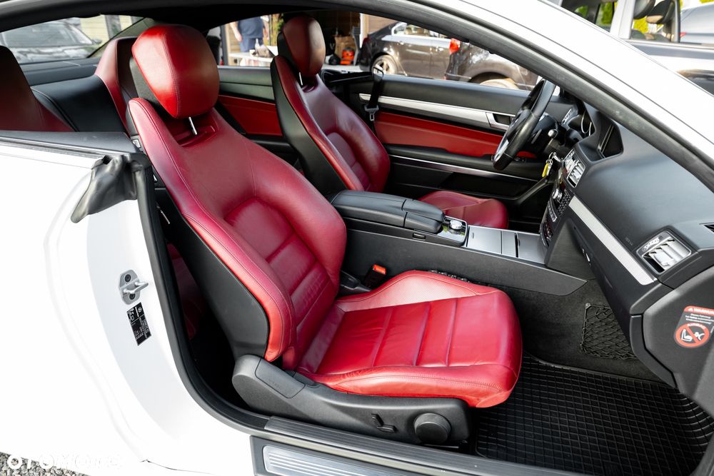 Mercedes-Benz Klasa E 250 7G-TRONIC - 21