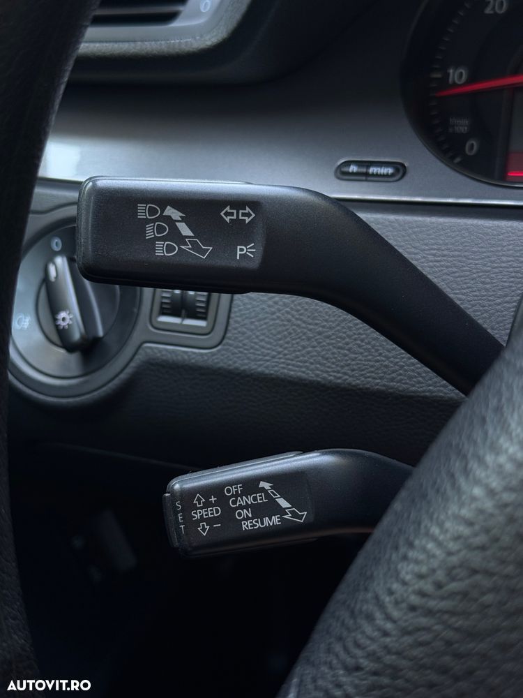 Volkswagen Passat 1.9 TDI Comfortline - 7