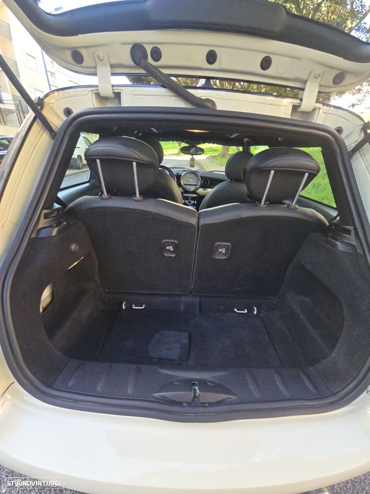 MINI 3 Portas Cooper D - 27