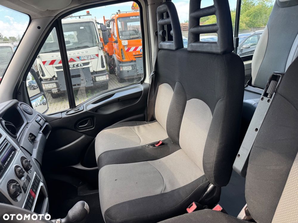 Iveco Daily 2010r. Brygadówka Bliźniak 7 Osobowy Klima 3.5t Na Haku - 11