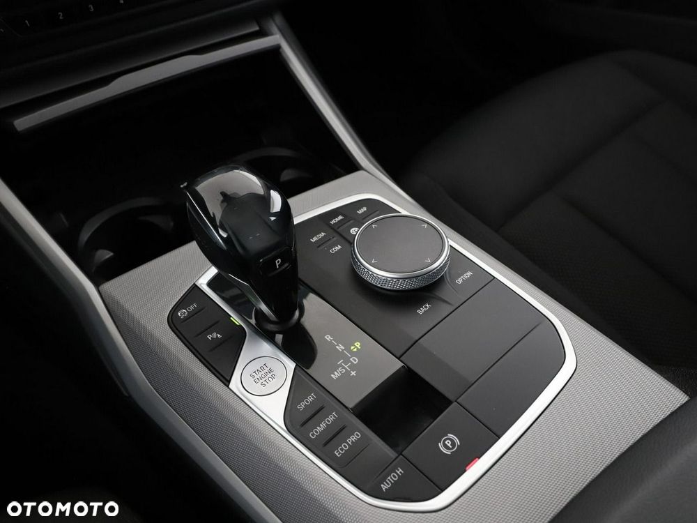BMW Seria 3 320d MHEV Advantage - 29