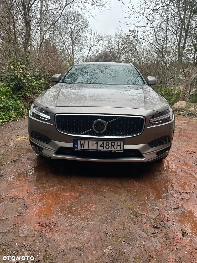 Volvo V90 Cross Country - 3