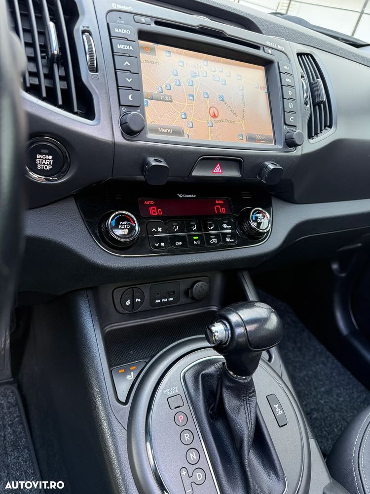 Kia Sportage 2.0 CRDI 4WD Automatik Vision - 18