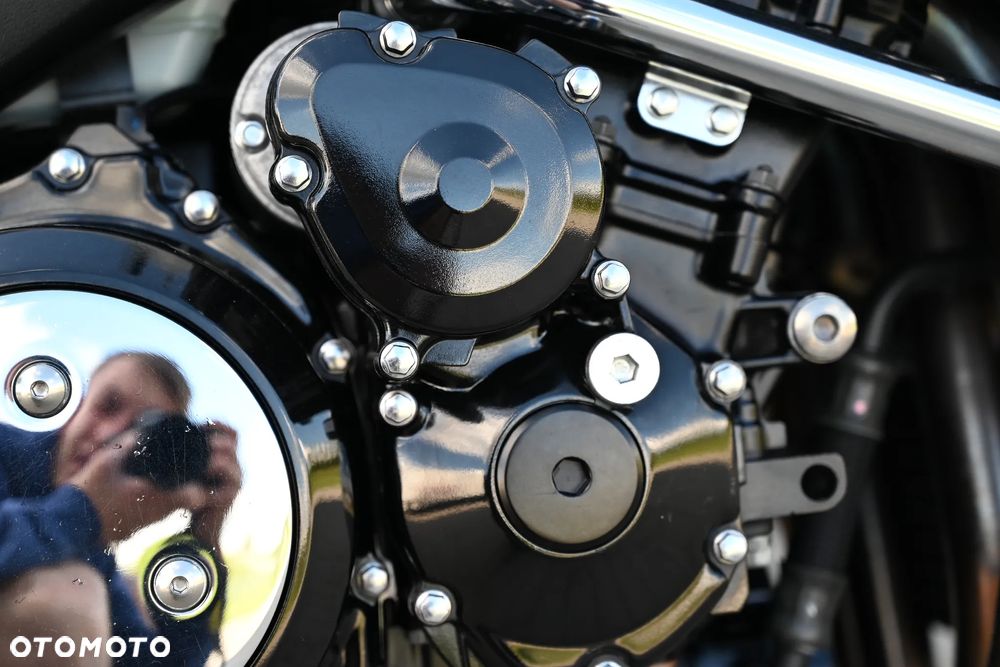 Suzuki GSX-R - 18