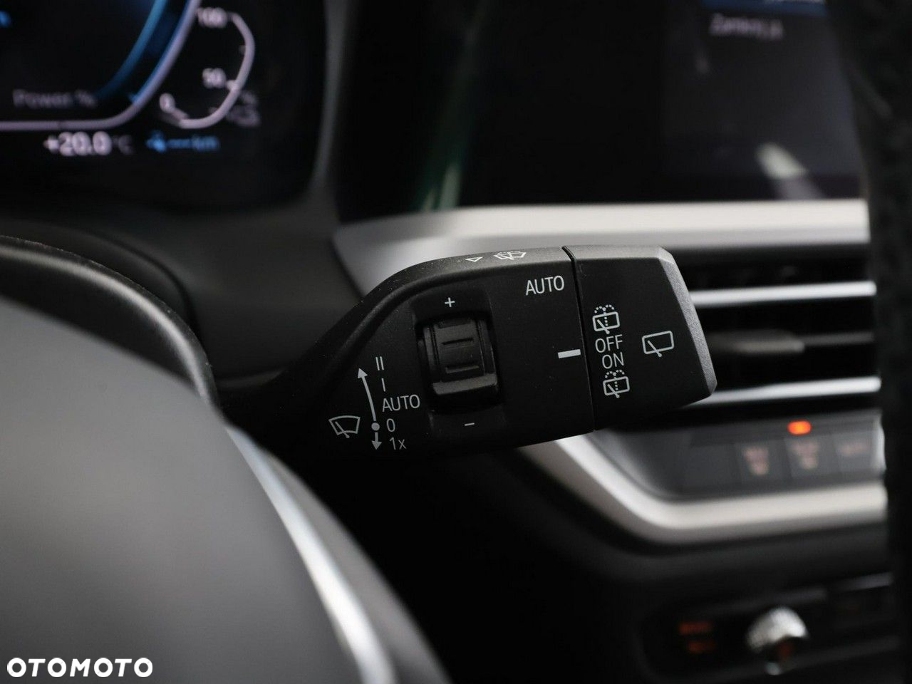 BMW Seria 3 320e PHEV - 36