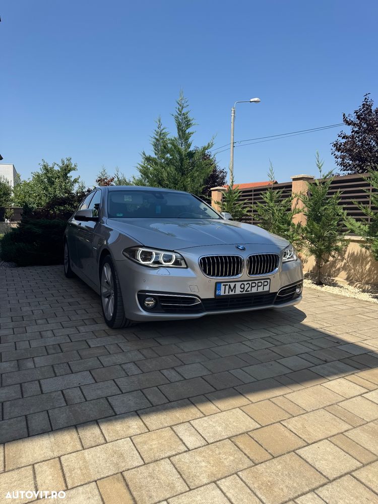 BMW Seria 5 525d Aut. Luxury Line - 1