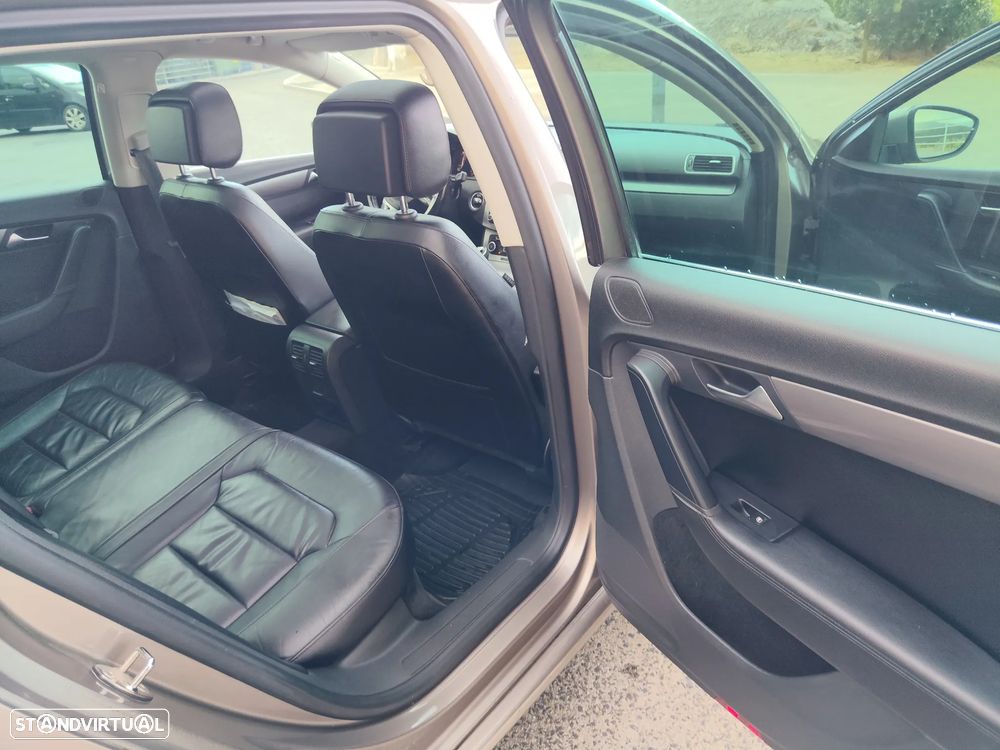 VW Passat 1.6 TDI Confortline - 11