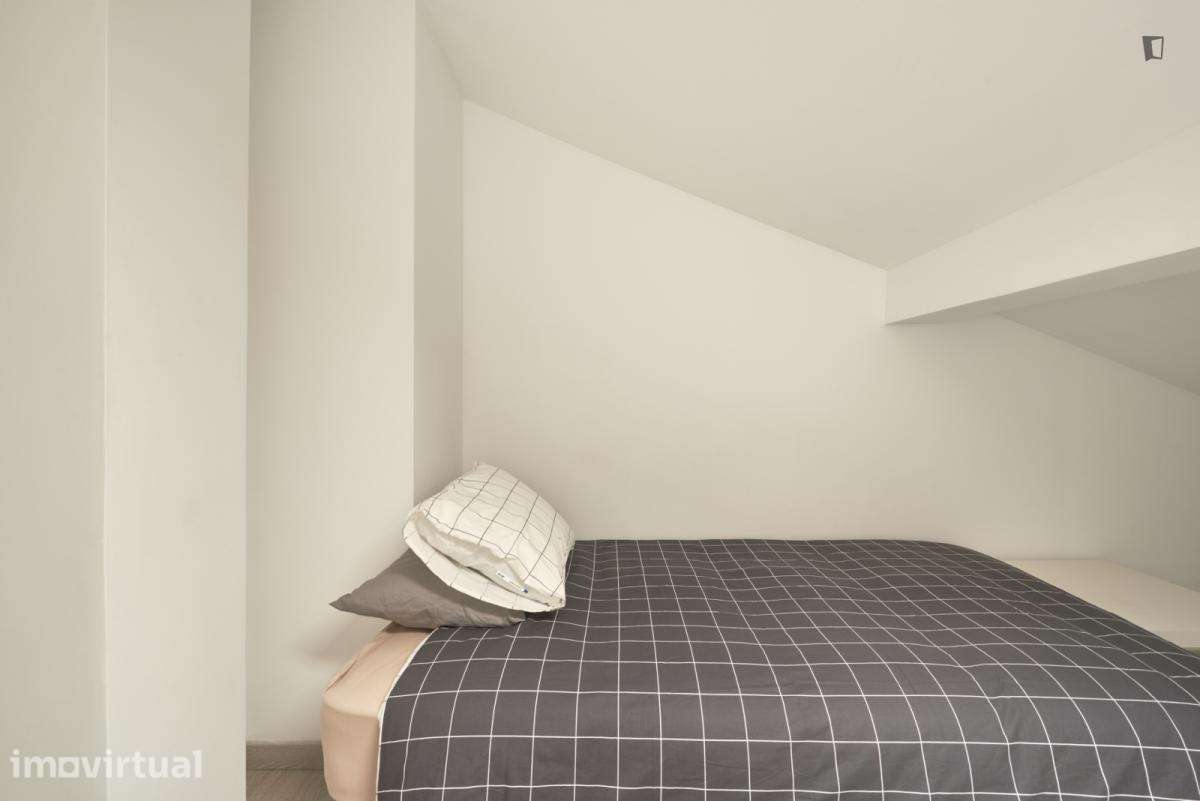 Quarto - localizado em Amadora Lisbon - Grande imagem: 5/19