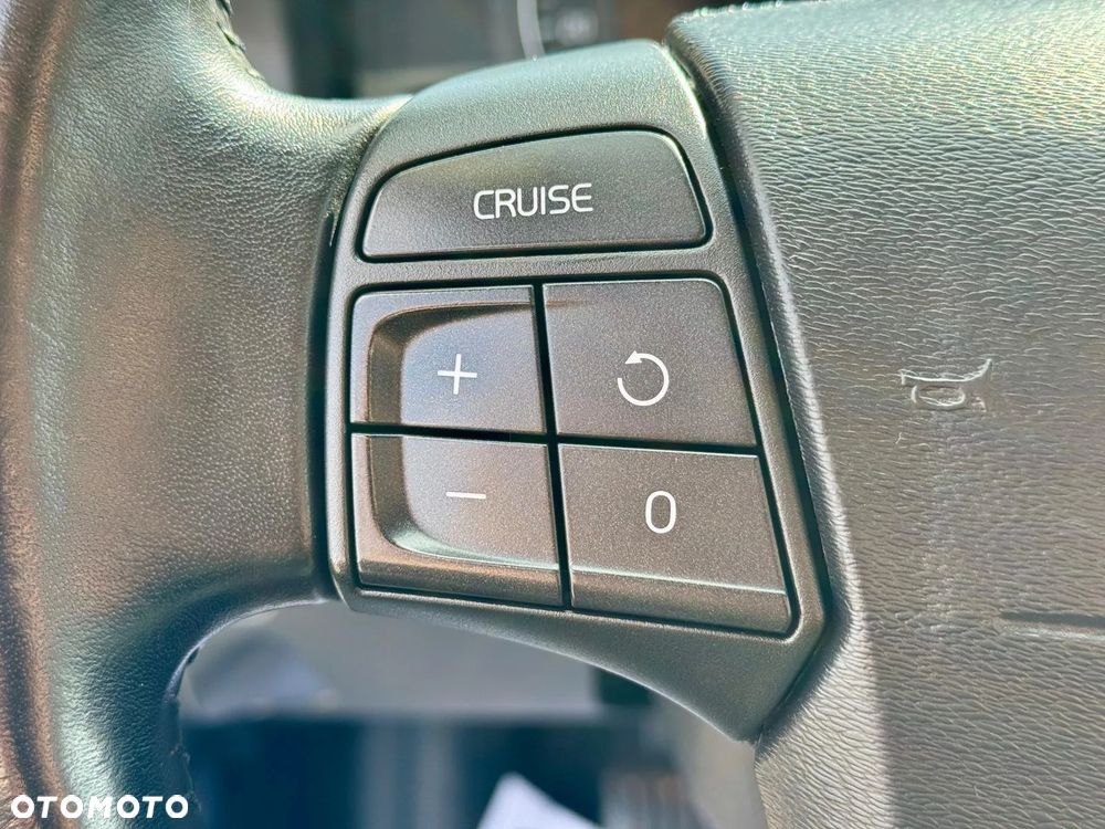 Volvo V70 2.0 Momentum - 23