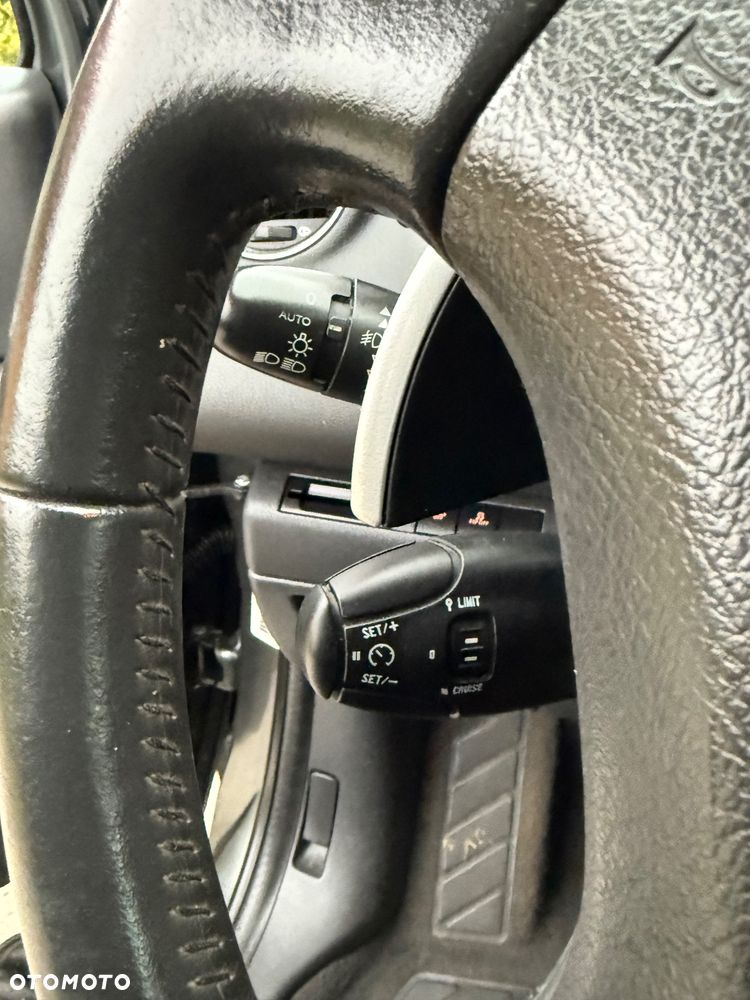 Peugeot 3008 1.6 HDi Premium - 27