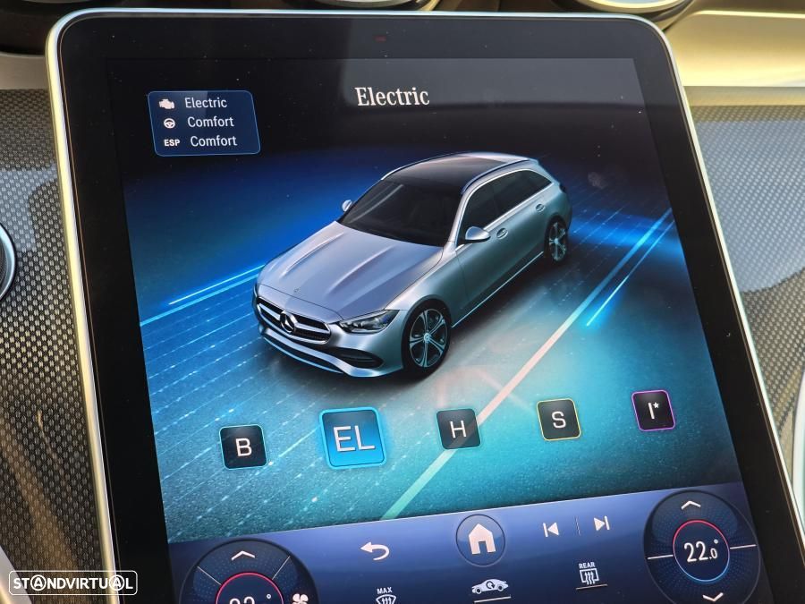 Mercedes-Benz C 300 de 4Matic T 9G-TRONIC AMG Line - 35