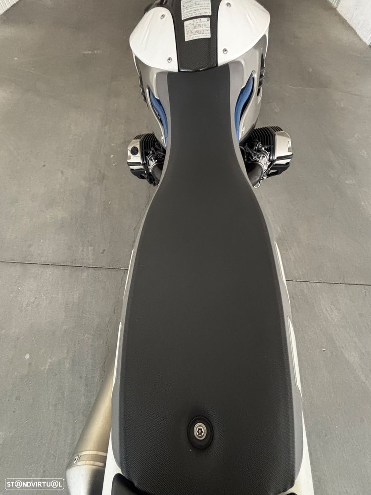 BMW HP2 - 25
