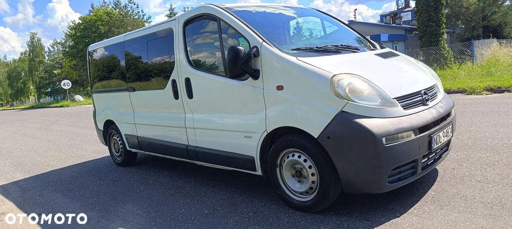 Opel Vivaro - 8