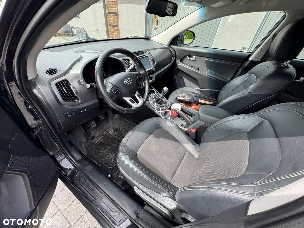 Kia Sportage 2.0 L - 5