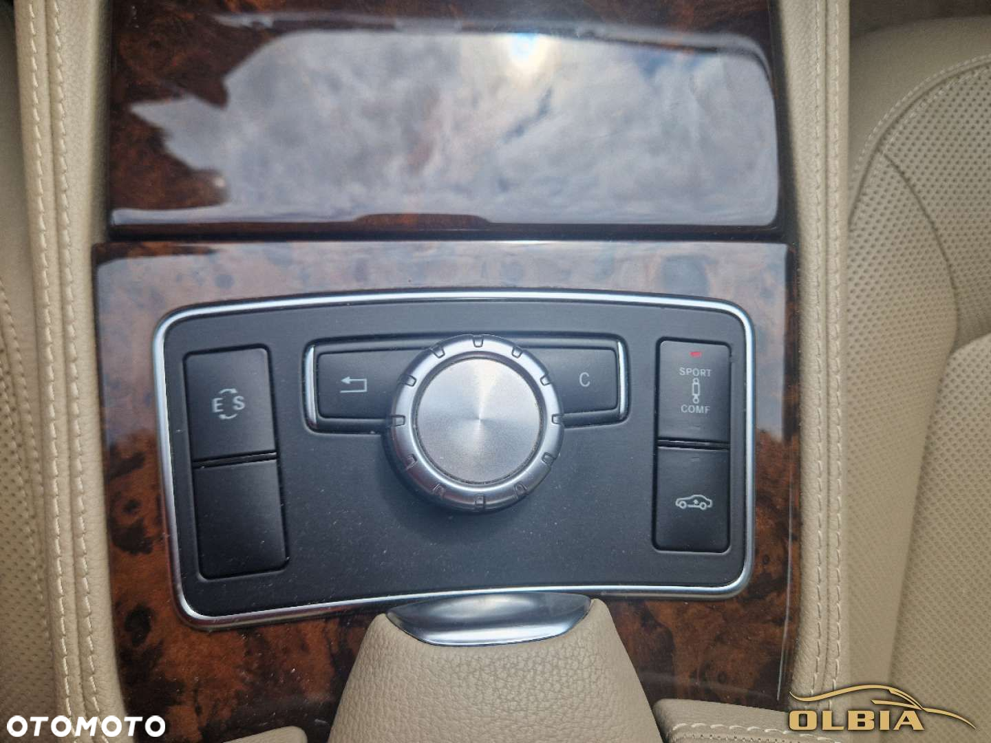Mercedes-Benz CLS - 32