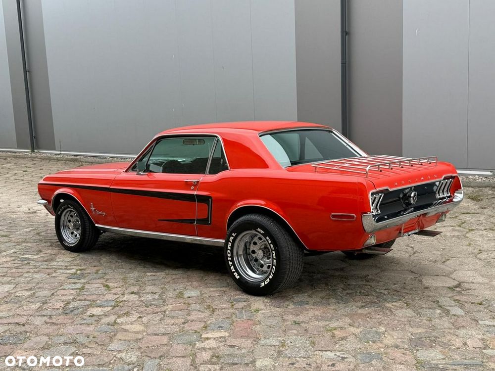 Ford Mustang - 3